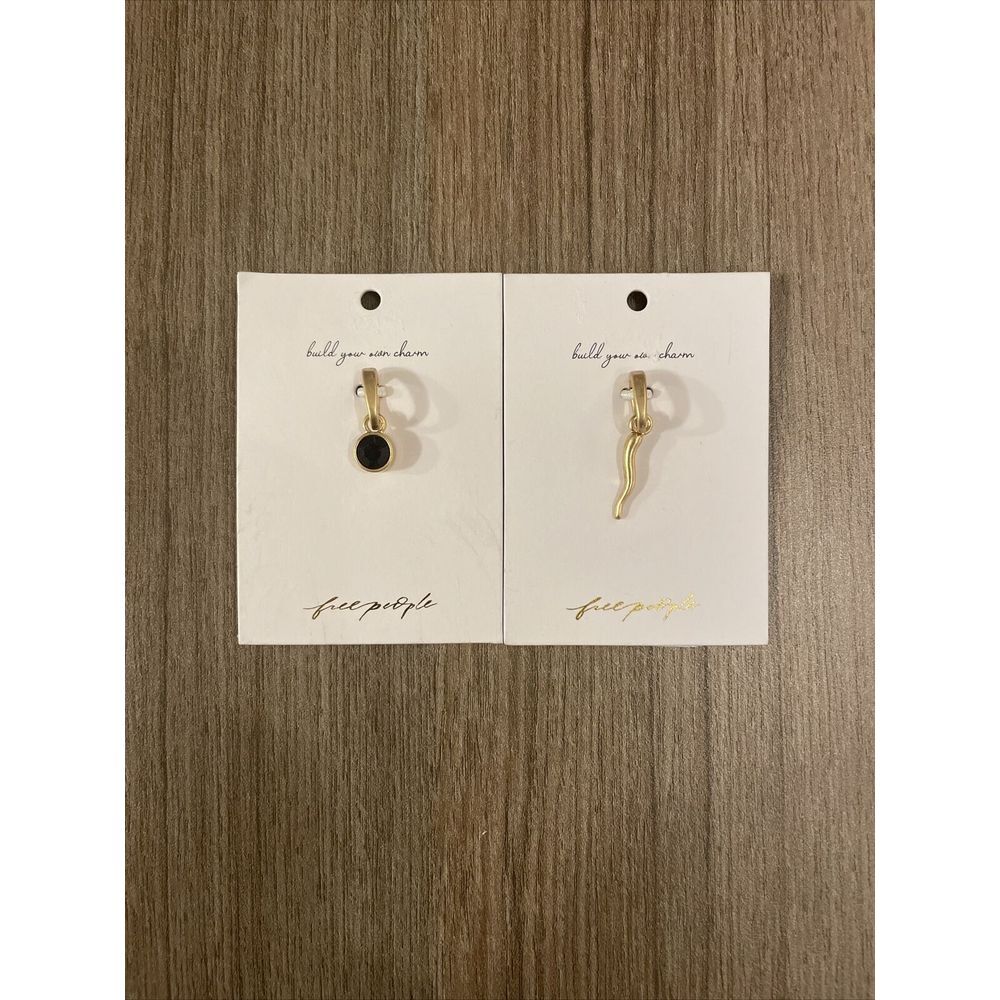 Free People Set Of‎ Two Charms Pendants Black Gemstone With Gold Tone